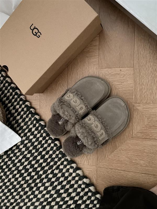 2025126111245558 210